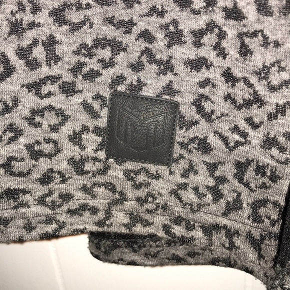 Minimum Leopard Print Sweatshirt - Picture 4 of 5